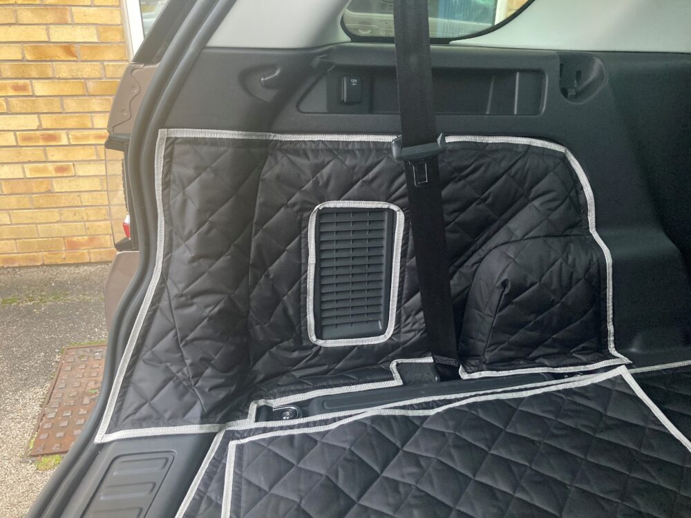 Land Rover Discovery Sport 2015-2019 - Fully Tailored Quilted Boot Liner - Image 2