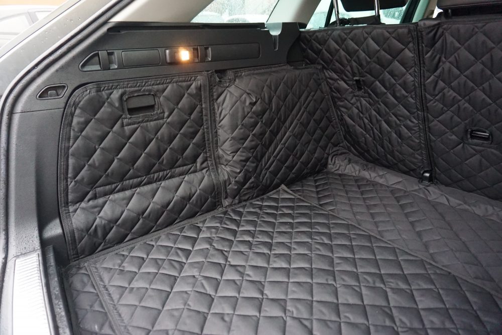 Skoda Superb Estate 2015 - Present - Fully Tailored Quilted Boot Liner - Image 2