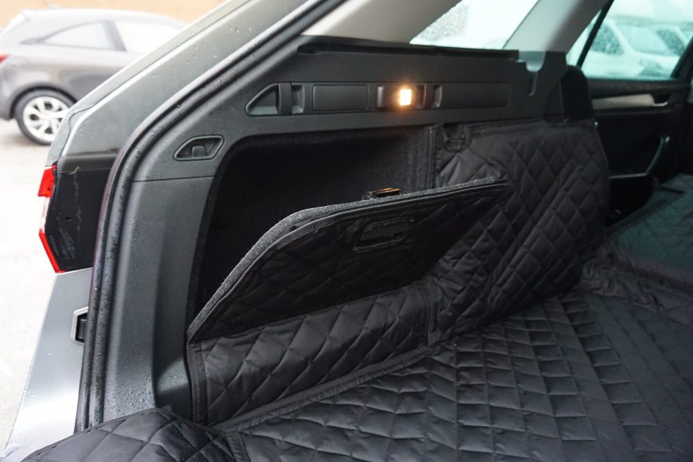 Skoda Superb Estate 2015 - Present - Fully Tailored Quilted Boot Liner - Image 4