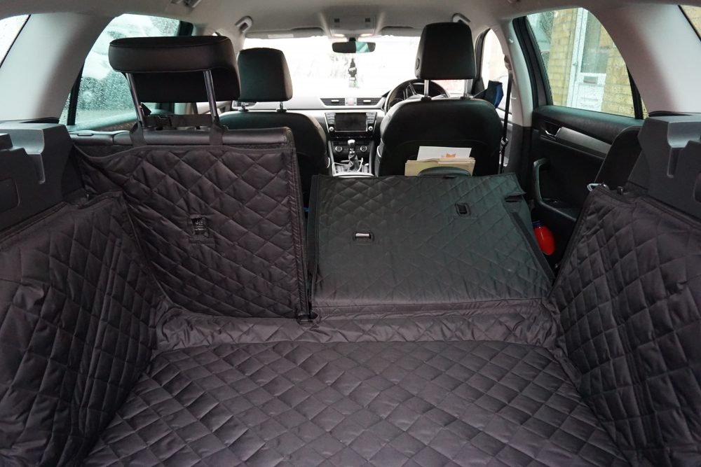 Skoda Superb Estate 2015 - Present - Fully Tailored Quilted Boot Liner - Image 6