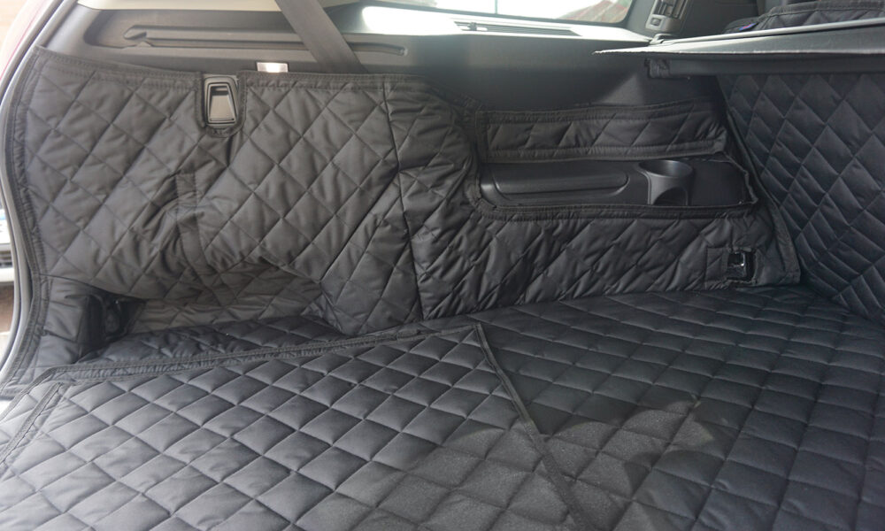 Volvo XC90 5 Seater 2015 - Present - Fully Tailored Quilted Boot Liner - Image 2