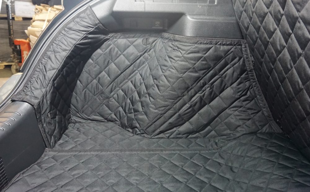 Honda Civic 2015 - 2022 - Fully Tailored Quilted Boot Liner - Image 4