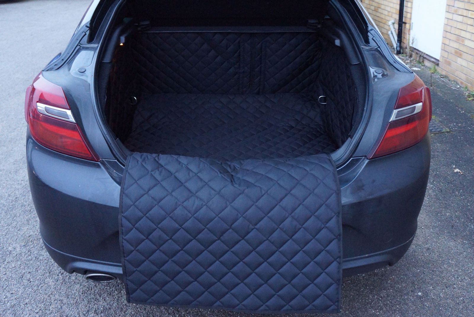 Vauxhall insignia on sale boot liner