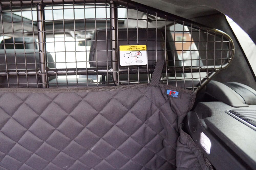 Land Rover Range Rover Sport 5 Seater (With Dog Guard in Use) 2013-2022 - Fully Tailored Quilted Boot Liner - Image 6