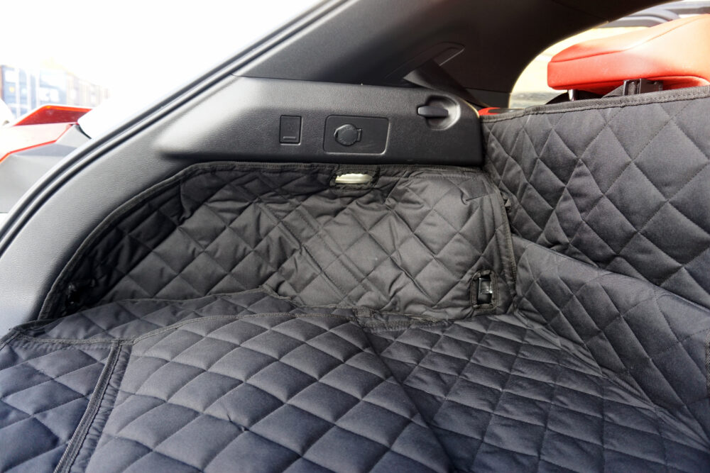 Lexus UX 2019 - Present - Fully Tailored Quilted Boot Liner - Image 2