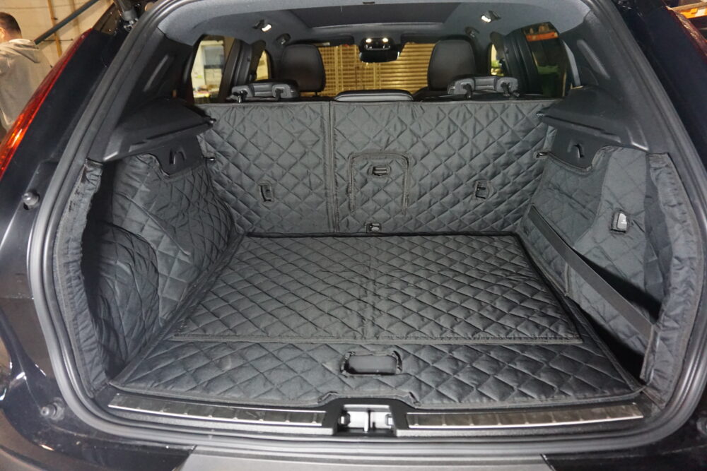 Volvo XC40 2018 - Present - Fully Tailored Quilted Boot Liner