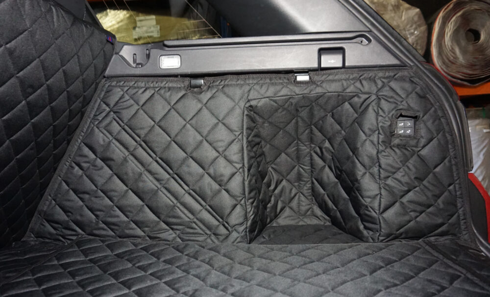 Land Rover Range Rover Sport 2018 - Present - Fully Tailored Quilted Boot Liner - Image 2