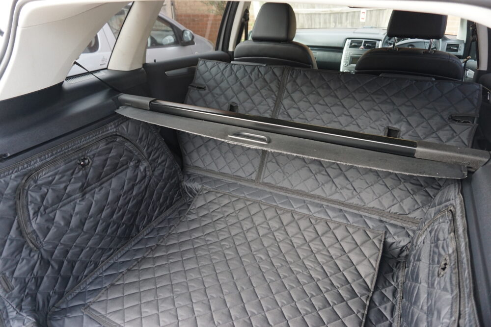 Mercedes B Class Sport 2011-2018 - Fully Tailored Quilted Boot Liner - Image 3