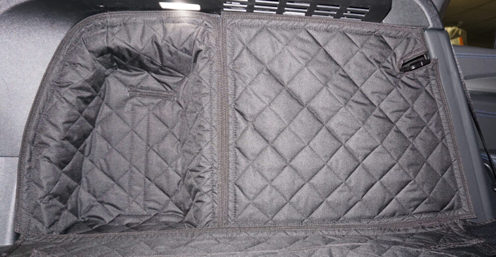 BMW X4 MHEV 2021-Present - Fully Tailored Quilted Boot Liner - Image 4