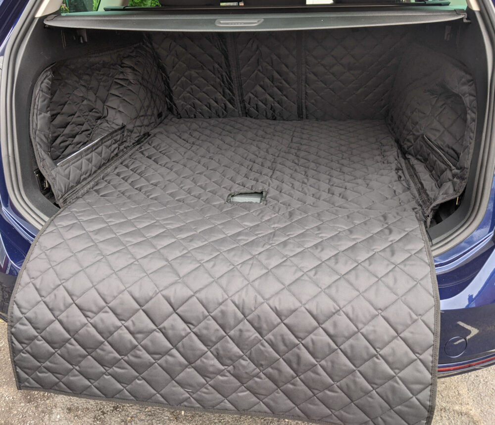 Volkswagen Passat Estate 2015 - Present - Fully Tailored Quilted Boot Liner - Image 3