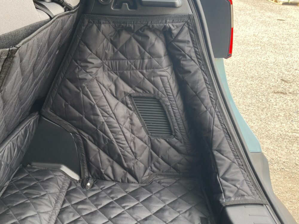 Honda Jazz Crosstar Hybrid 2020 - Present - Fully Tailored Quilted Boot Liner - Image 3