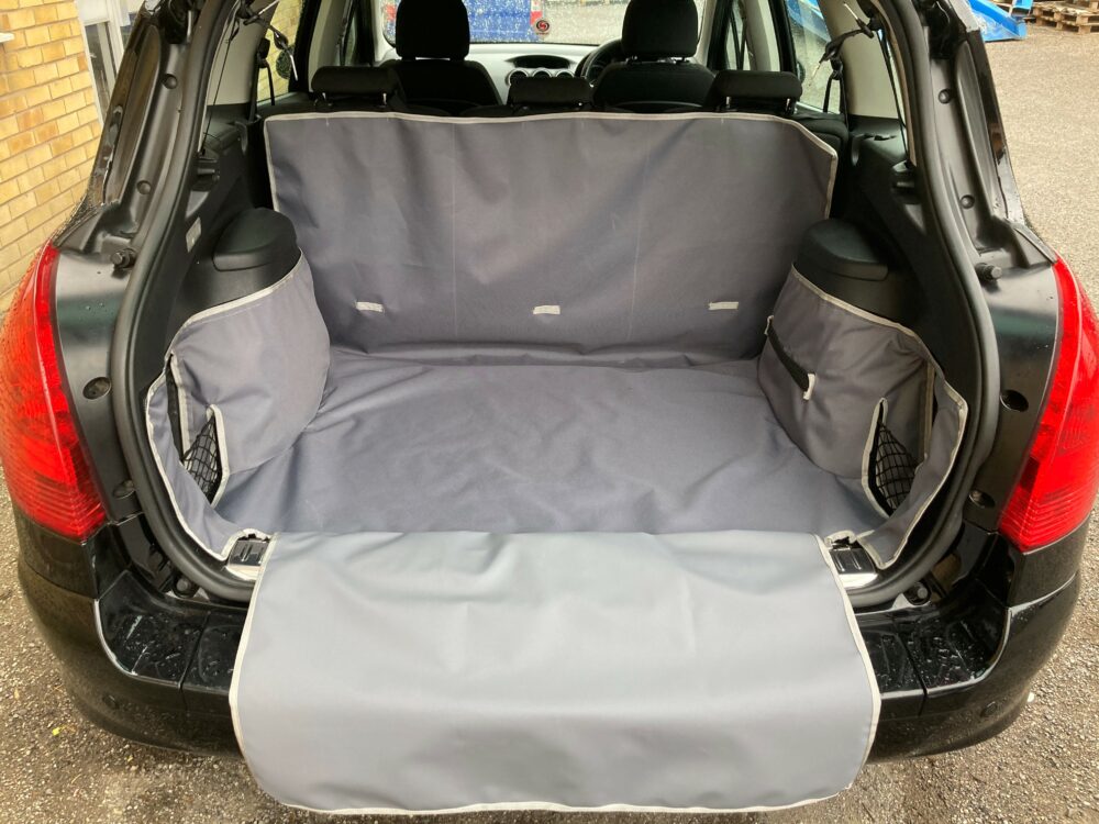 Peugeot 308 2007 - 2014 - Fully Tailored Quilted Boot Liner