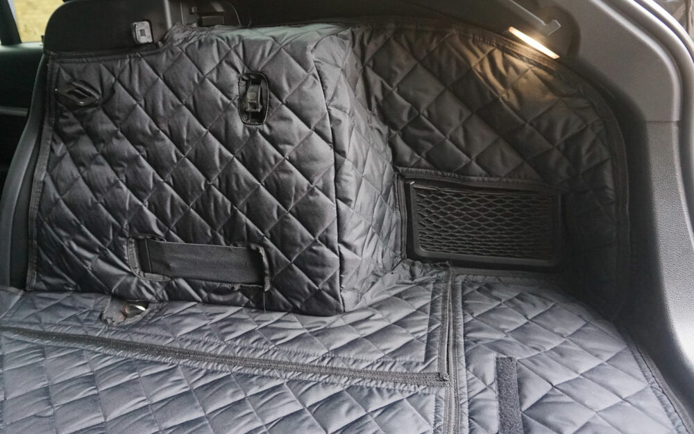BMW 3 Series With Pockets On Both Sides 2012-2018 - Fully Tailored Quilted Boot Liner - Image 2