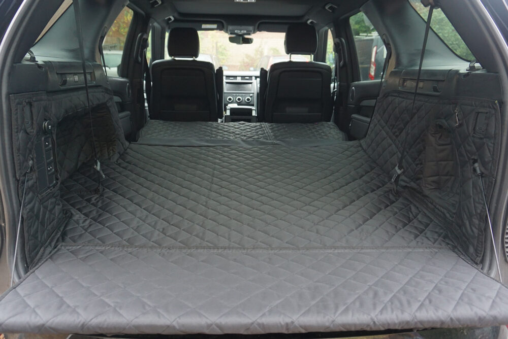 Land Rover Discovery 5 5 Seater 2020 - Present - Fully Tailored Quilted Boot Liner - Image 4