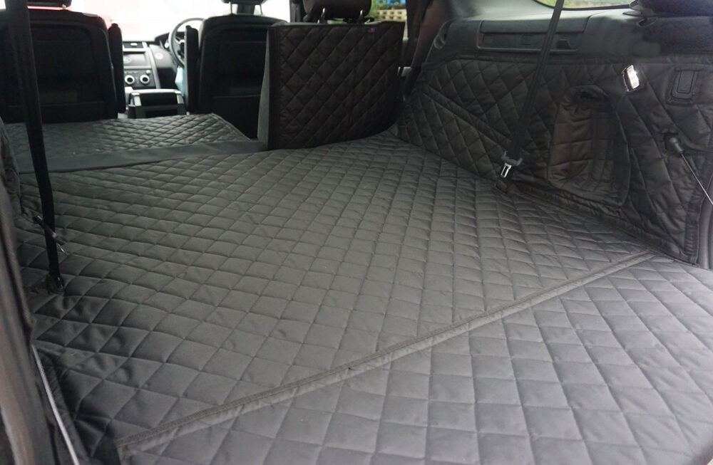 Land Rover Discovery 5 5 Seater 2020 - Present - Fully Tailored Quilted Boot Liner - Image 5