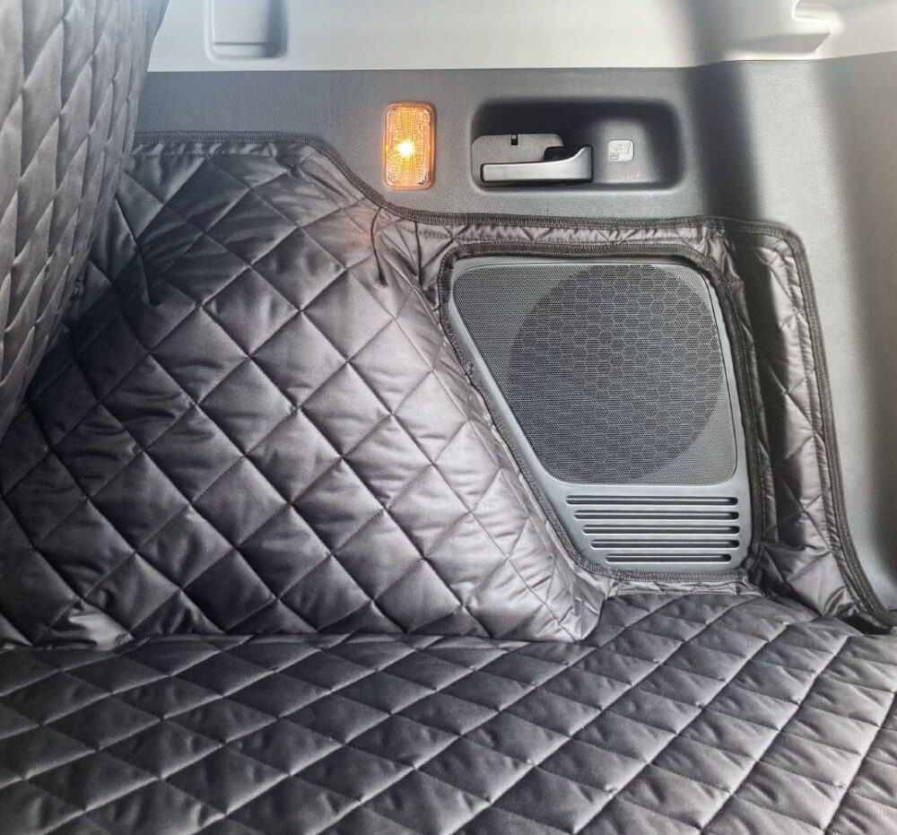 Honda CRV 2022 - Present Without Dog Guard - Fully Tailored Quilted Boot Liner - Image 3