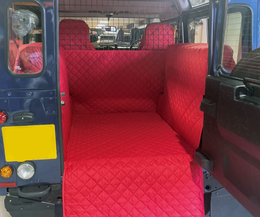 Land Rover Defender 90 with Rear Seats 1990-2007 - Fully Tailored Quilted Boot Liner - Image 2