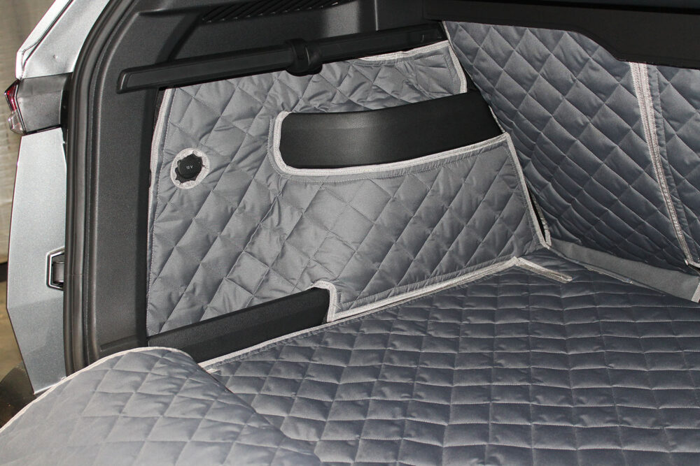Skoda Karoq SE L 2017 - Present - Fully Tailored Quilted Boot Liner - Image 2