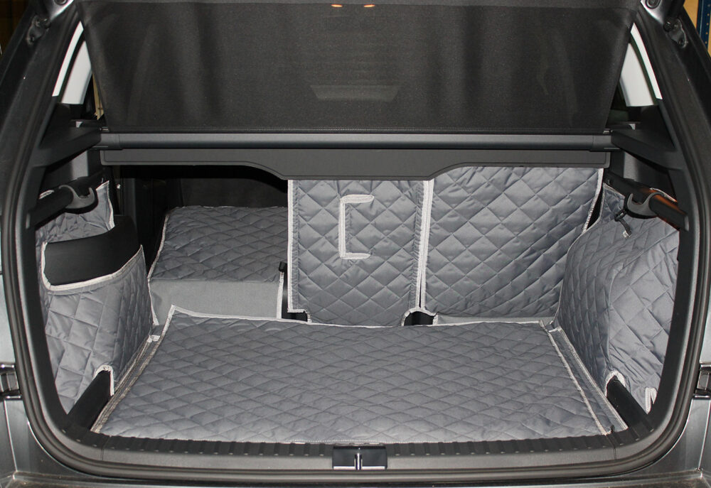 Skoda Karoq SE L 2017 - Present - Fully Tailored Quilted Boot Liner - Image 5