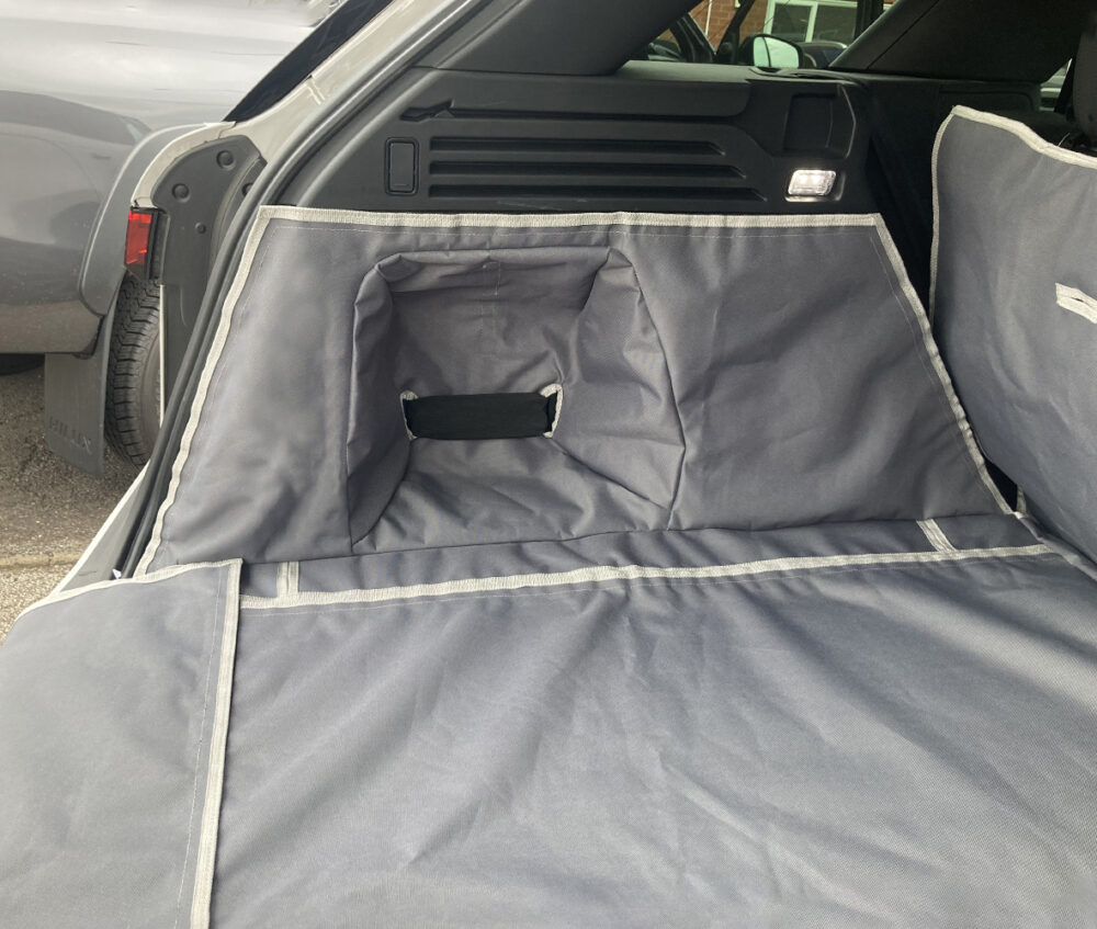 Land Rover Range Rover Sport Hybrid 2022 - Present - Fully Tailored Quilted Boot Liner - Image 3