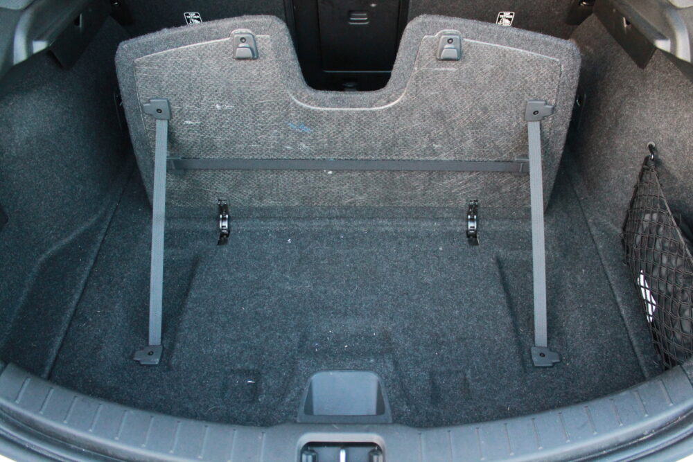 Polestar 2 2020 - Present - Fully Tailored Quilted Boot Liner - Image 5