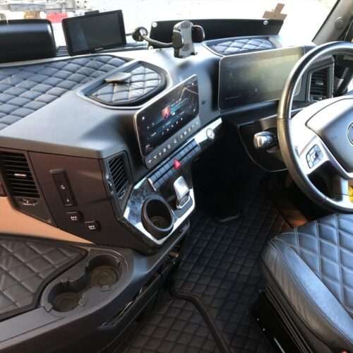 Mercedes Actros 5 Giga Cab – Truck Mats Category Image
