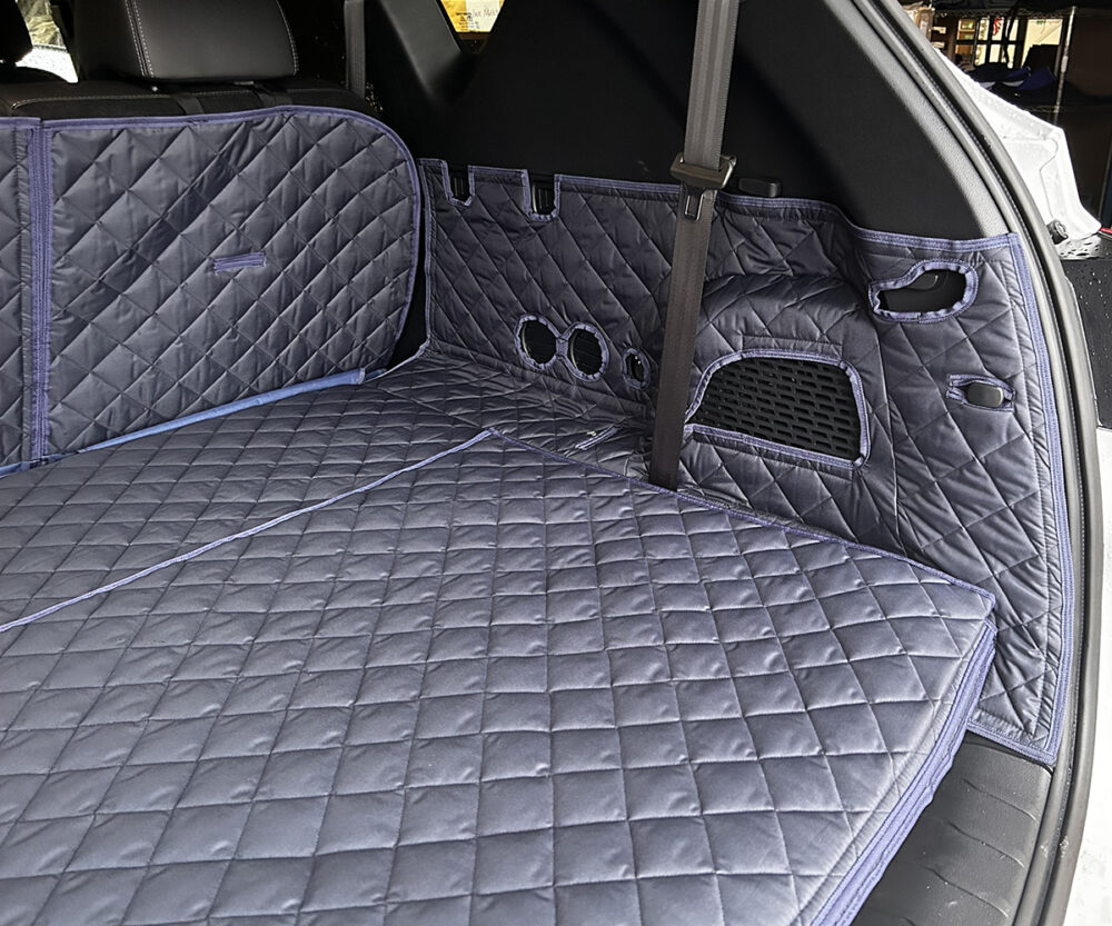 Ssangyong Rexton 2023 - Present - Fully Tailored Quilted Boot Liner - Image 3