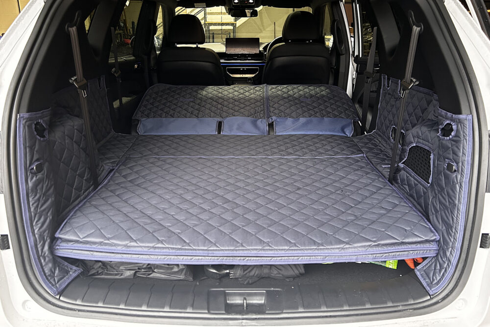Ssangyong Rexton 2023 - Present - Fully Tailored Quilted Boot Liner - Image 5