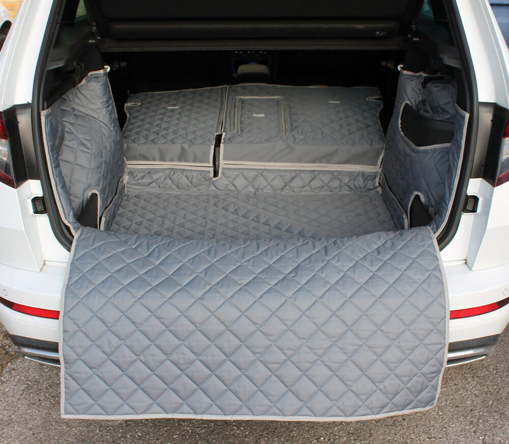 Skoda Karoq 2017 - Present - Fully Tailored Quilted Boot Liner - Image 4