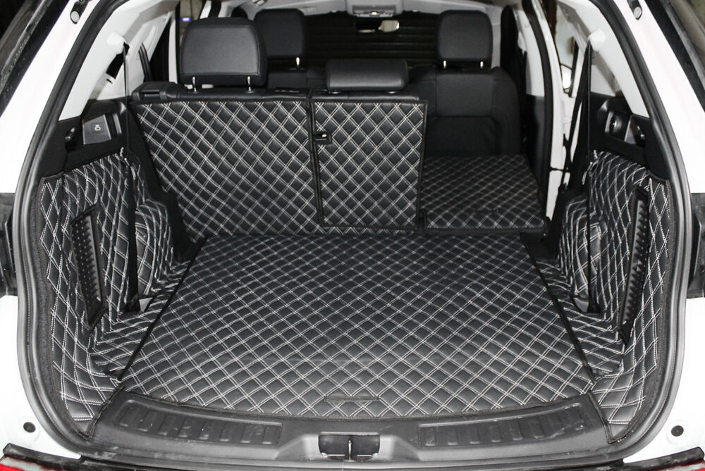 Vauxhall Mokka 2012-2020 - Fully Tailored Faux Leather Boot Liner - Image 4