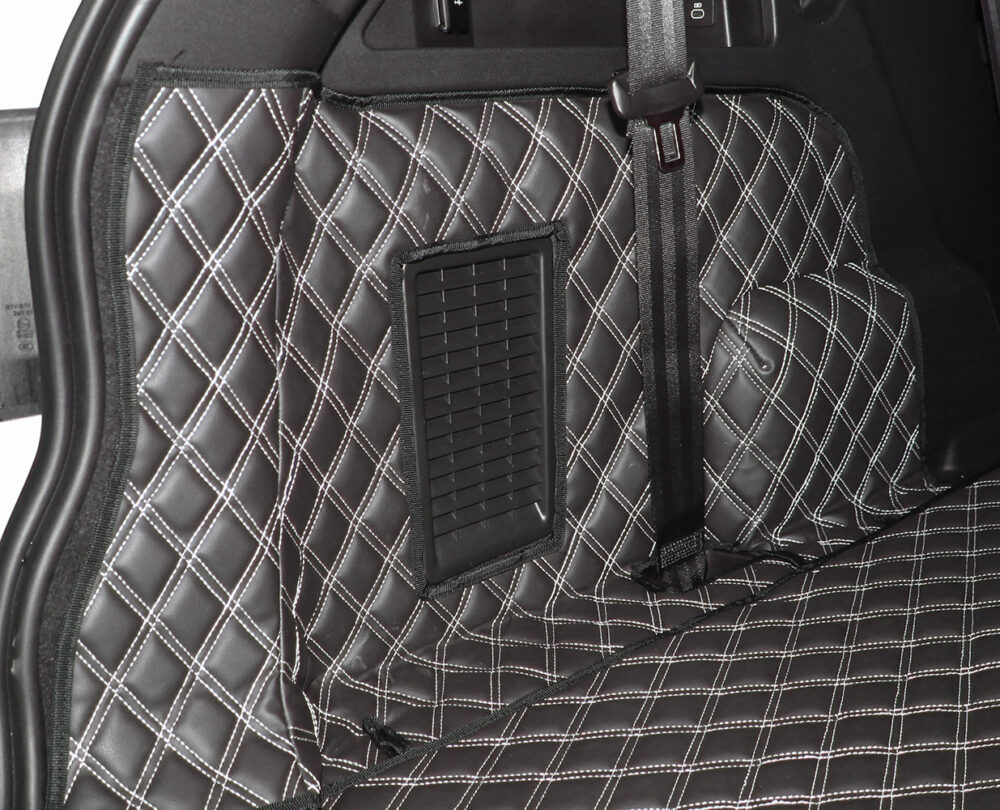 Vauxhall Mokka 2012-2020 - Fully Tailored Faux Leather Boot Liner - Image 2