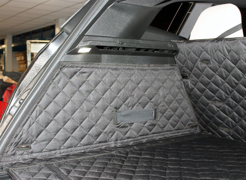 BMW IX 2022-Present - Fully Tailored Quilted Boot Liner - Image 3