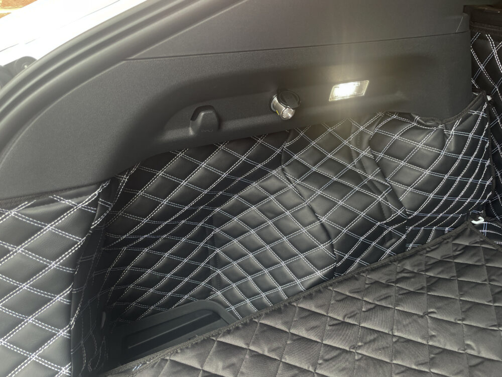 Ford Capri 2024 – Present – Fully Tailored Faux Leather Boot Liner - Image 3